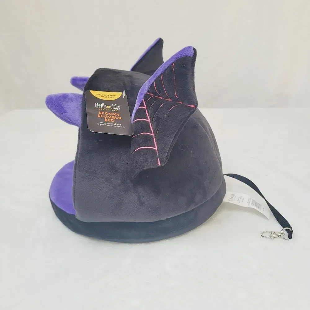 Thrills & Chills Bat Cave Spooky Slumber Bed Small Pets Hideaway Plush New OOS